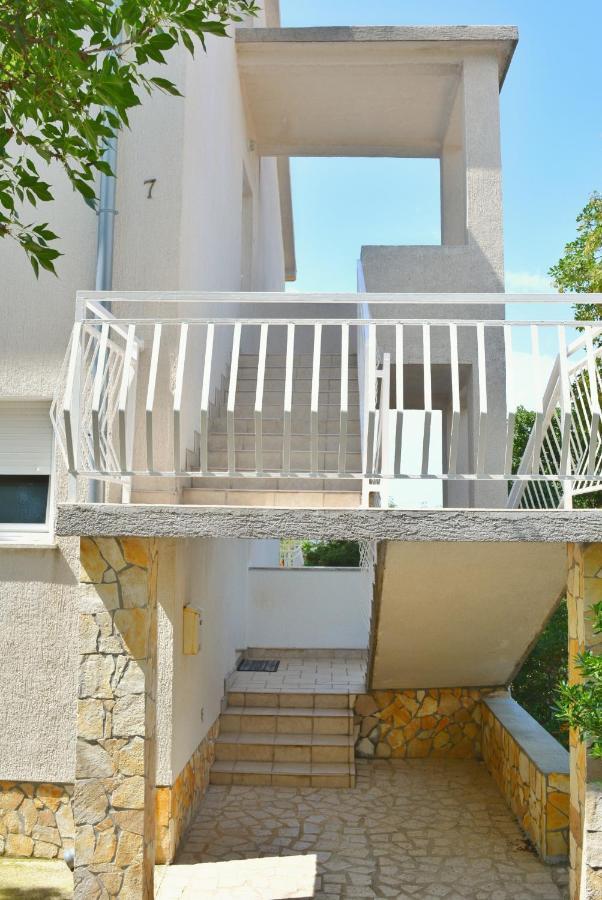 Apartments With A Parking Space Smrika, Kraljevica - 15709 エクステリア 写真
